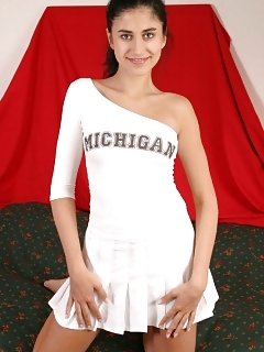 Kinky Brunette Cheerleader Showing Tender Red Pleasure Hole