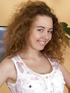 Viola R Looks Hot In Her Flower Top, White Firm Shorts And Nylons
