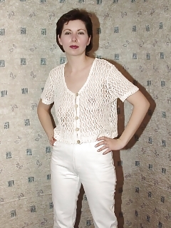 Filthy Solo Pictures Of A Excellent Mature Lady Parting Her Legs To Air Our Her Hirsute Labia