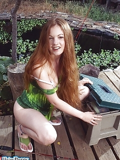 Eastern European Sweetie Is In An Amazing Mood To Uncover Trimmed Pussy