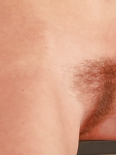 She Enjoys Spreading Her Bush