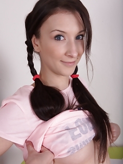 Nympho Peach Is Getting Hot