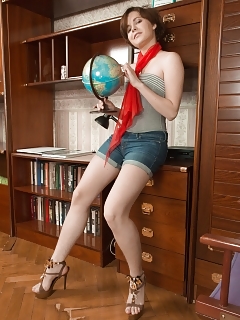 Aria Is Enjoying Her New Globe And Watching The World