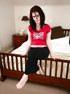 Lola Petite Flexible Pink Hairy Pussy Analfisting Hardcore