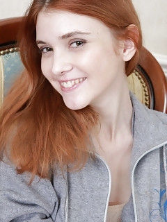 Agnessa Hairy Womenvids
