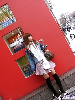 Ruri, Naughty Asian Babe Likes A Shower Before Going Out To Find A Hungry Partner