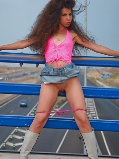 Curvacious Brunette Naked In Outdoor Locations During A Summer Sundown