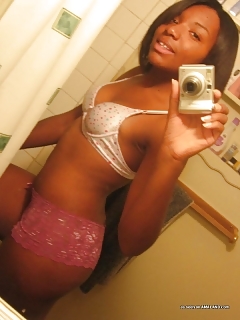 Naked Ebony Doll Gapes Ass And Bares Her Snatch