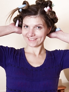 Aga Is Irresistable In Her Rollers And Colored Bed