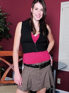 Aubrey Hairy Voyeur Pics