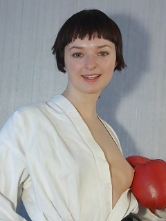 Kinky Lady Drops Her Boxing Robe To Show Off Her Outstanding Sexy Body And Hirsute Pussy