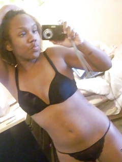 Naked Ebony Doll Gapes Ass And Bares Her Snatch