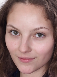 Penelope Jones Is In Her New Black Undie, And Models It To Flaunts Off Her Figure