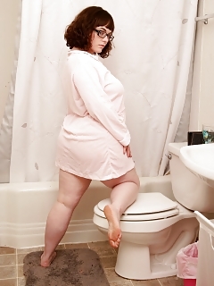 Bianca Ebony Hairy Pussy